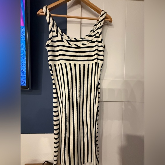 Lacoste White and Navy Striped 💯 Cotton Dress - Picture 2 of 7